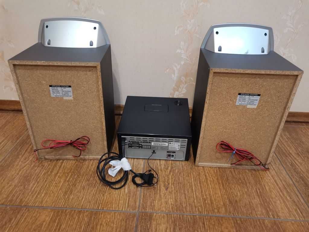 Музыкальный центр USB усилитель Hi-Fi  LG XA146 колонки LG FE-515E