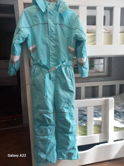 Зимний комбинезон  140см