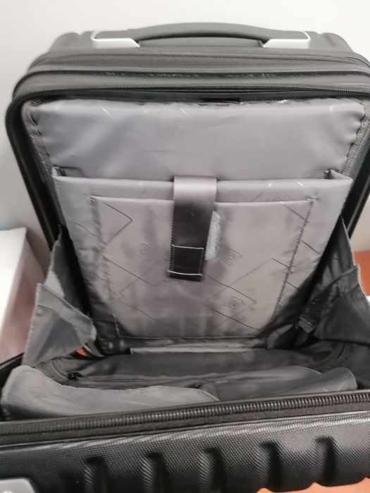 Walizka na kółkach level8 nr1