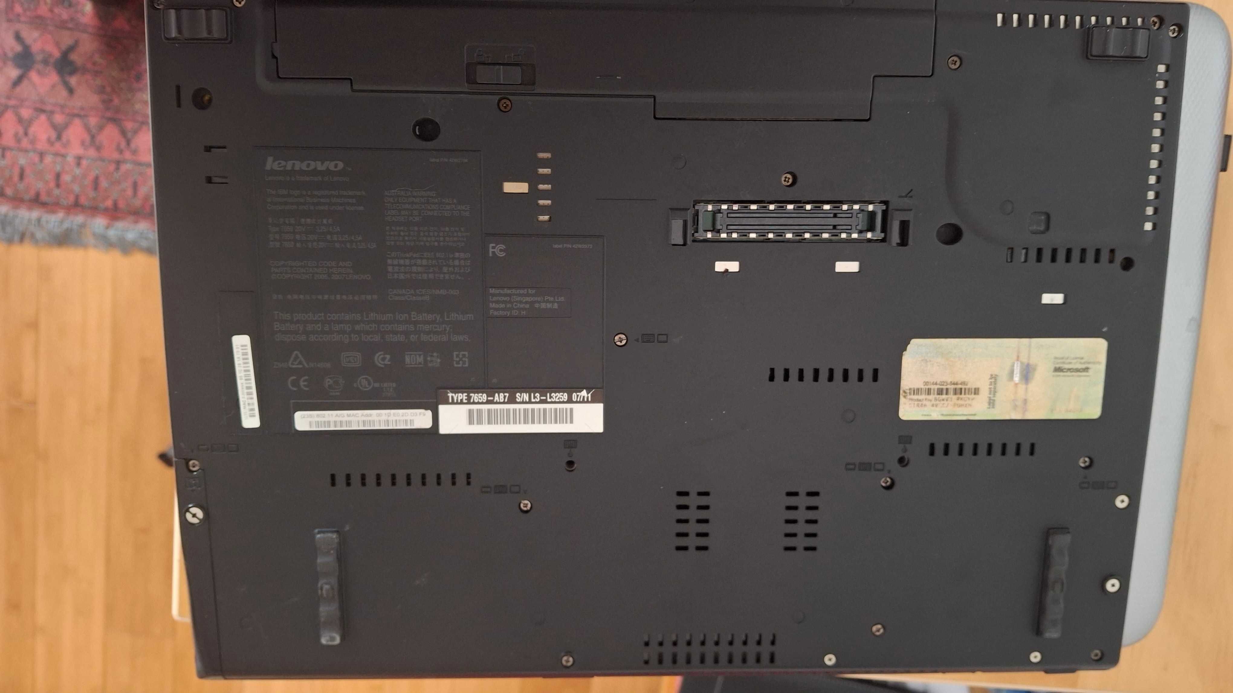 Lenovo T61 ze stacją dokującą i oryginalnym zasilaczem