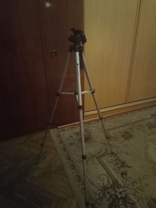 Штативы фирма Continent Tripod B1