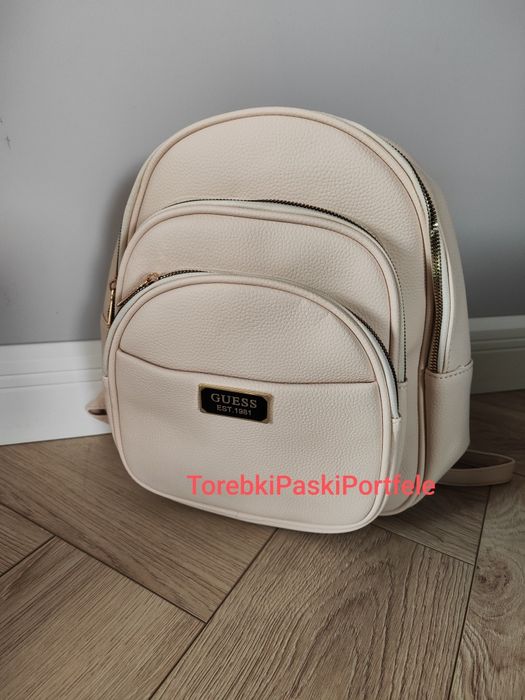 Nowy plecak Guess.