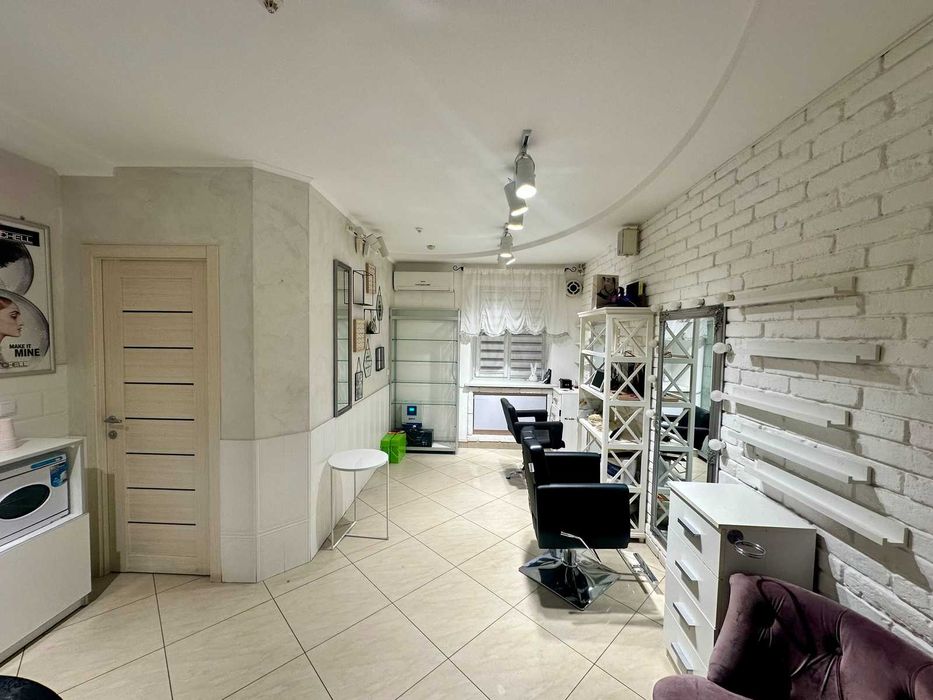 Продається стильне приміщення в Центрі