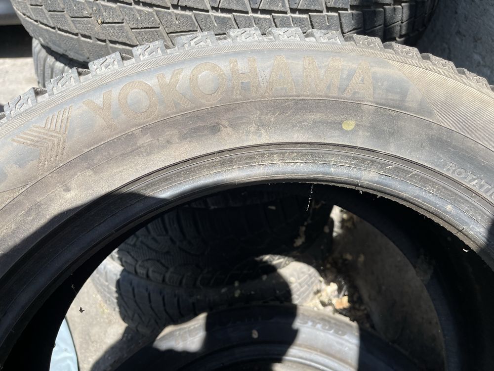 Продам зимнюю пару 275/50/20 Yokohama