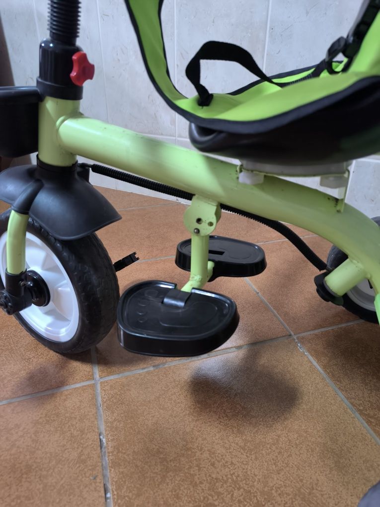 Triciclo criança