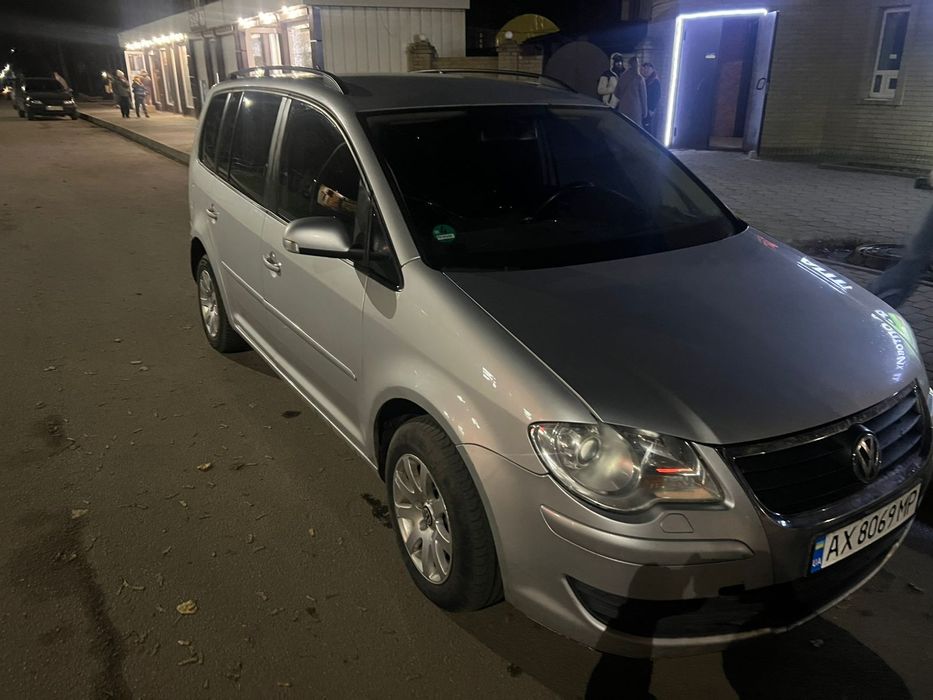 Фольцваген тоуран