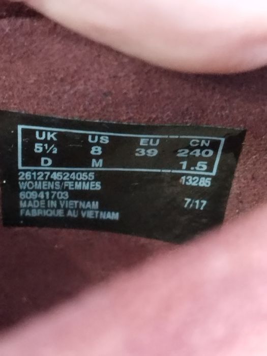 Botki Clarks na rm 38, kolor bordowy