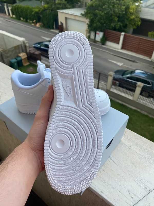 Biały\NikeForce1*airDamskieKomfort ZniżkaTrampkiNeutralne 44.5
