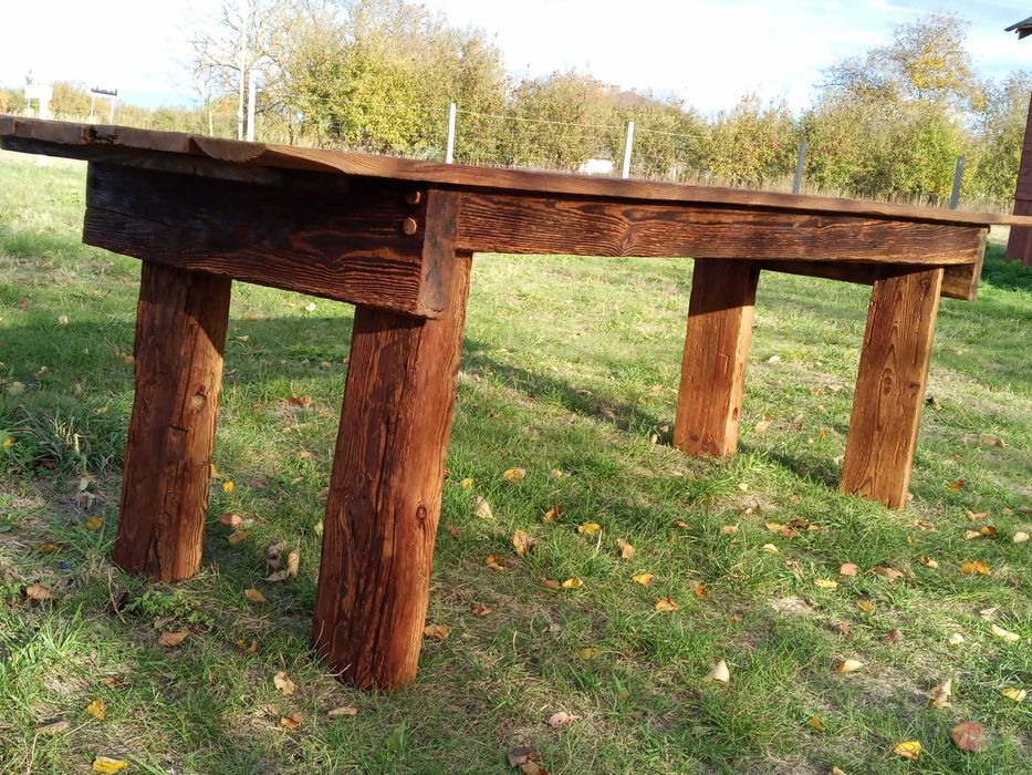 Drewniany stół,stare drewno