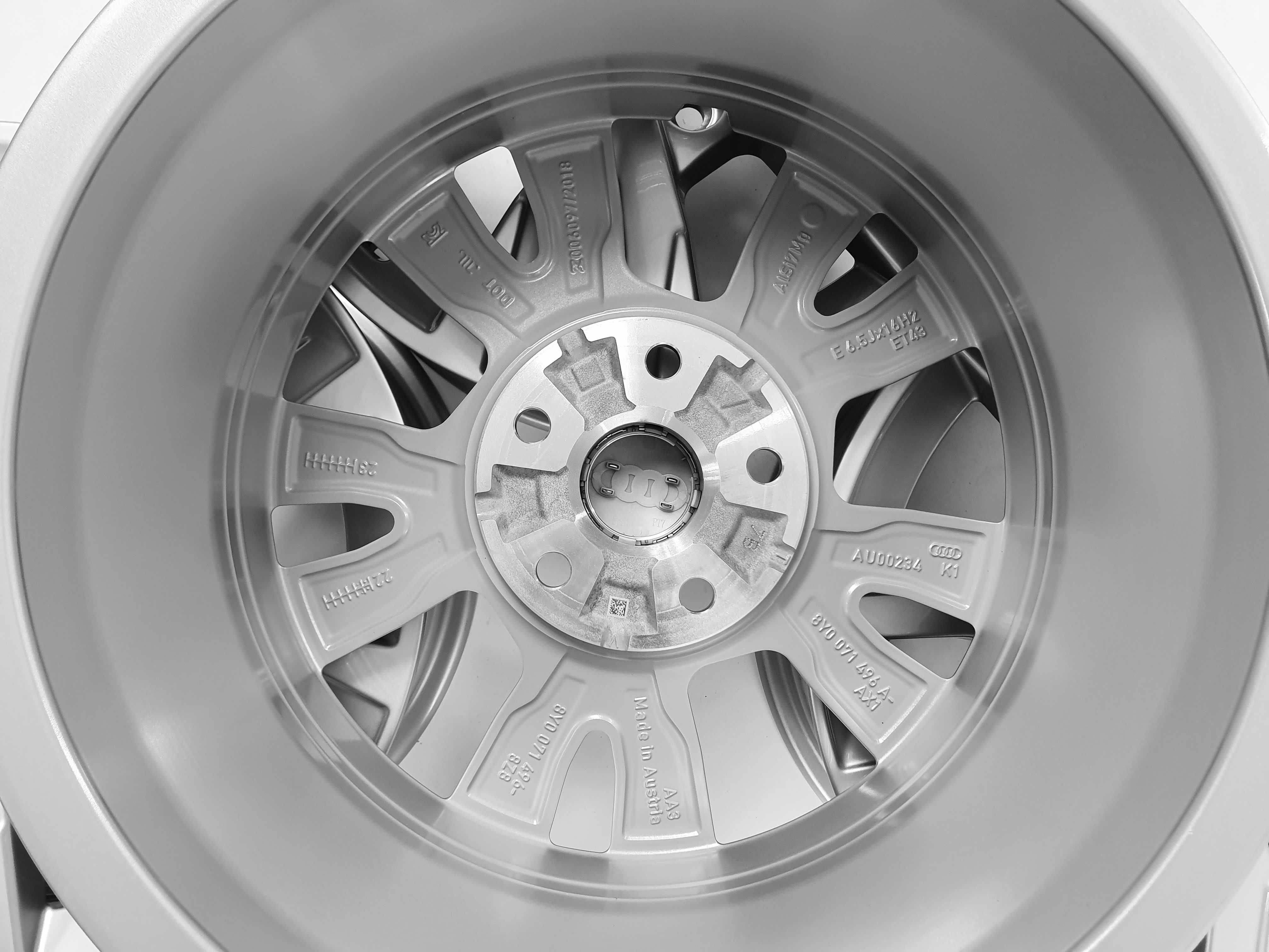 Nowe oryg alufelgi SKODA 16 Karoq Octavia Superb Yeti