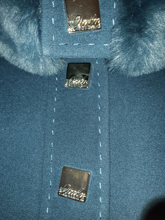 Пальто жіноче бірюзового кольору. Розмір 48-50. Торгова марка ANIDOR