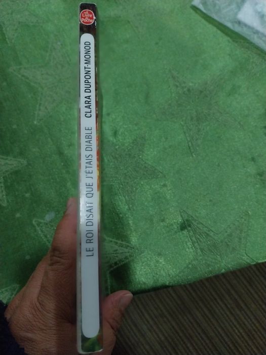 Le roi disait que j' était diable. Portes incluídos