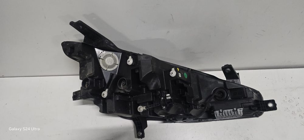 Lampa MG4 lewa przednia oryginał demontaż lewy przód