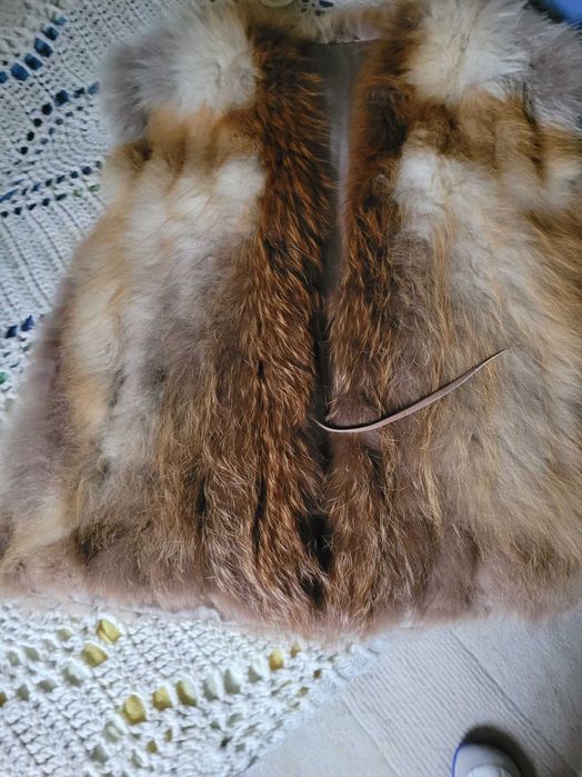 Futro , kamizelka z lisa