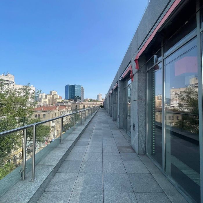 Аренда Помещения 244 м2 Пассаж Центр Мост-Сити Европейская площадь