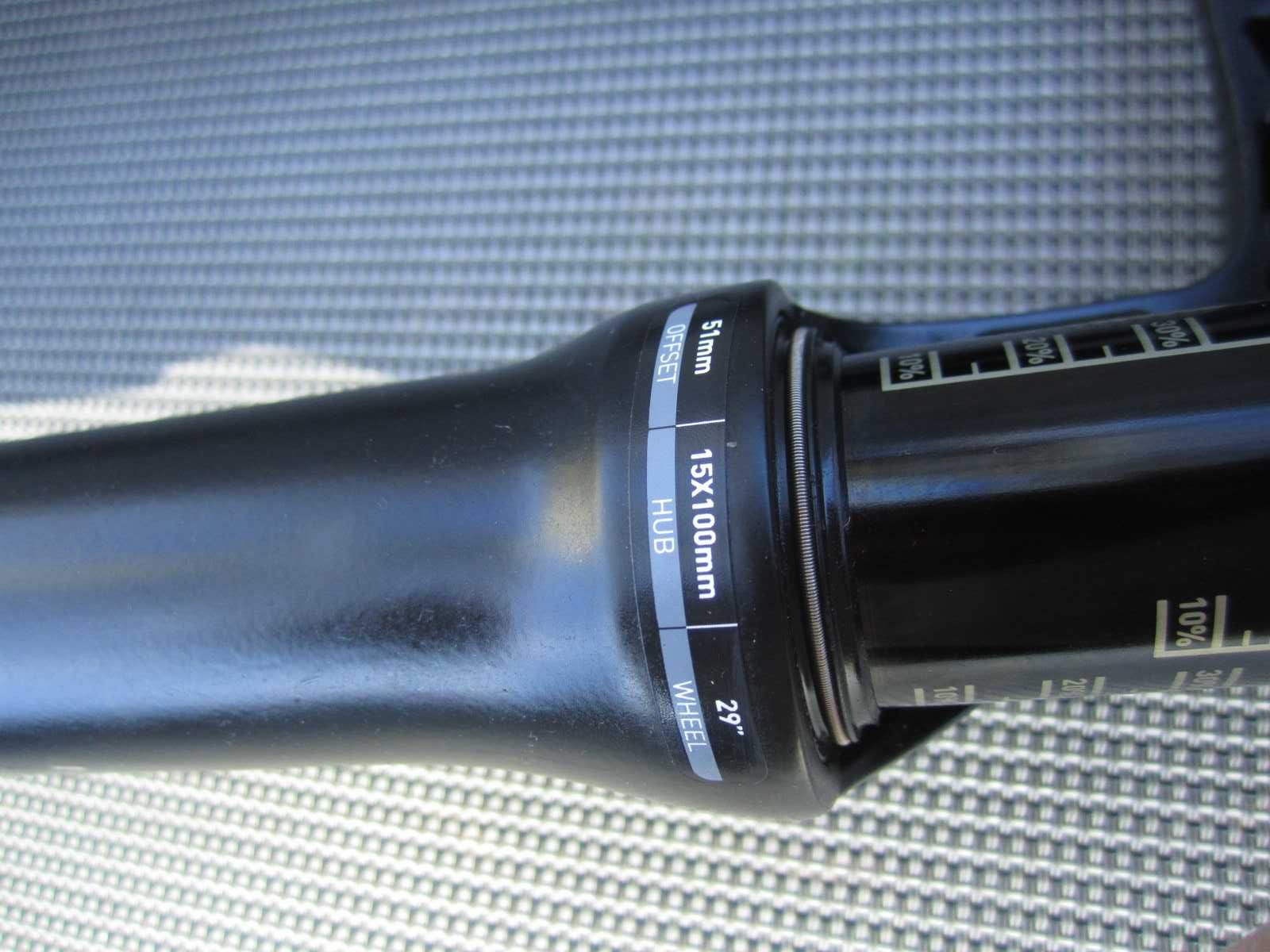 Amortyzator Rock Shox Reba RL Solo Air 100mm 29 mtb xc manetka OneLoc