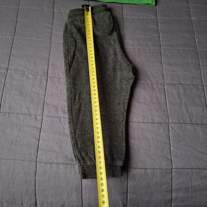 Zielona bluza i spodnie dresowe 86 dla chłopca  H&M gratis spodnie