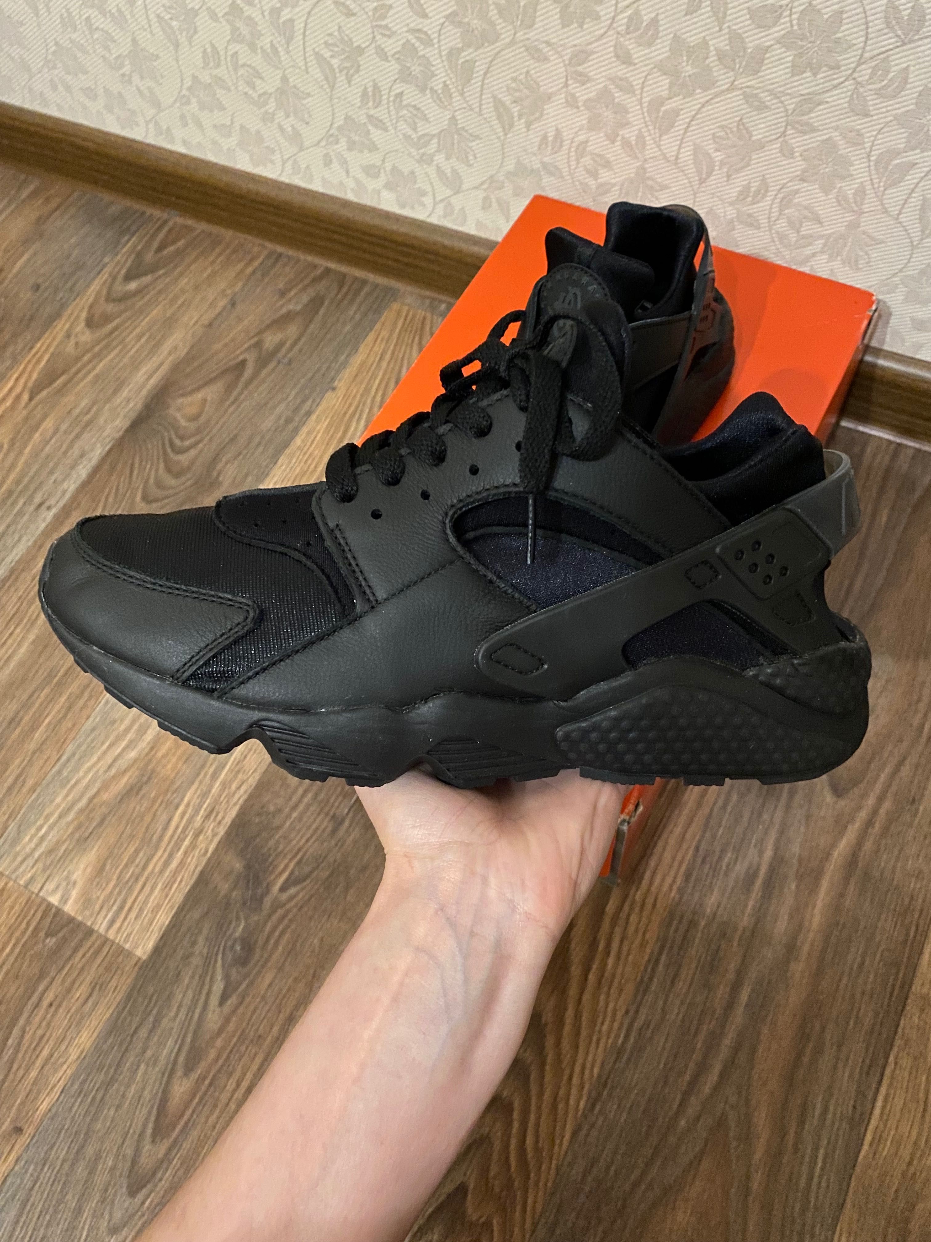 Кросівки Nike Huarache