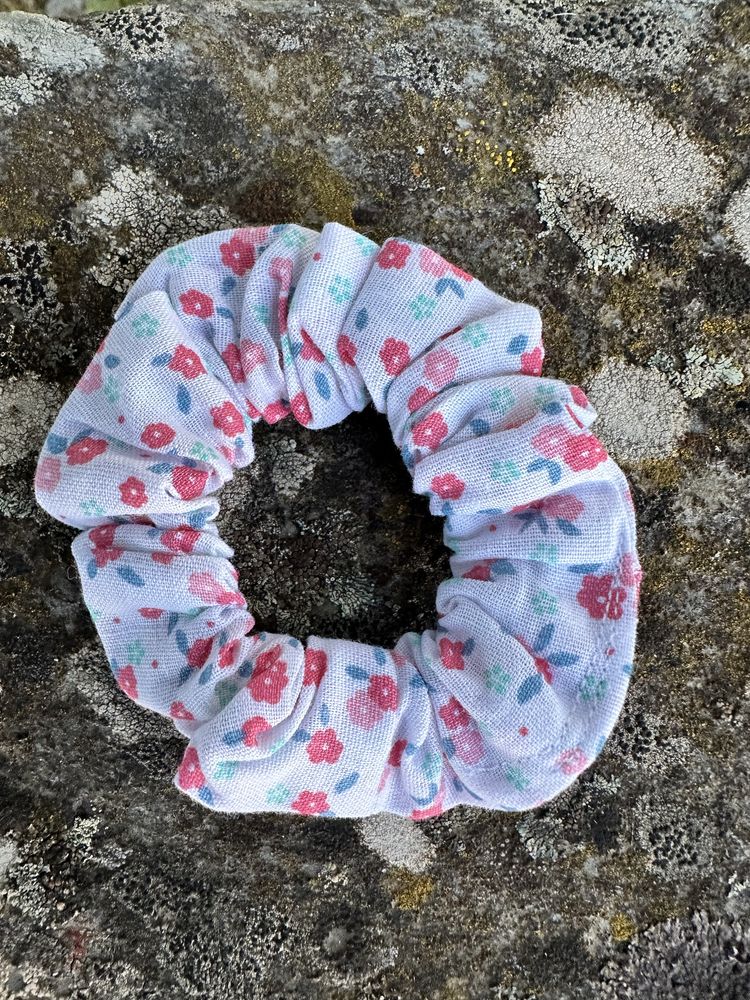 Conjunto de 6 scrunchie cabelo com padroes de cor rosa