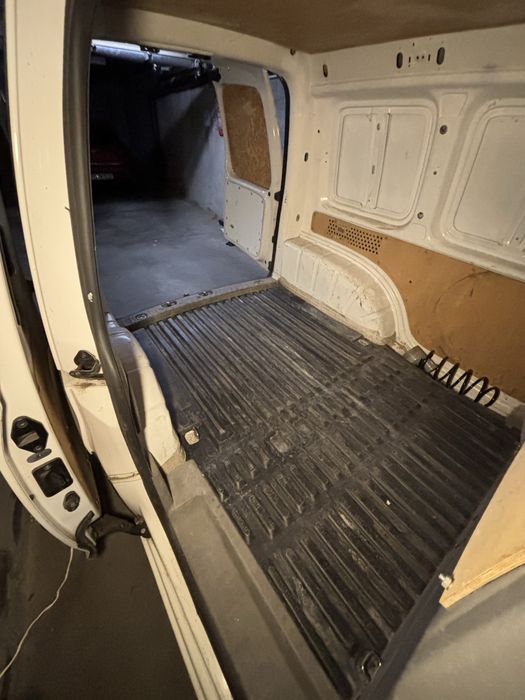 Volkswagen Caddy 2.0SDI klima serwisowany po stłuczce okazja