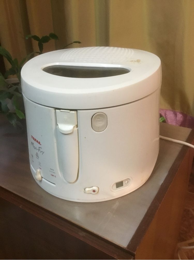 Фритюрниця Tefal Maxi Fry Serie F28