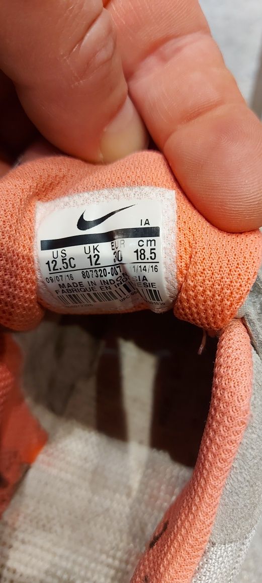 Nike buty dla dziewczynki 30