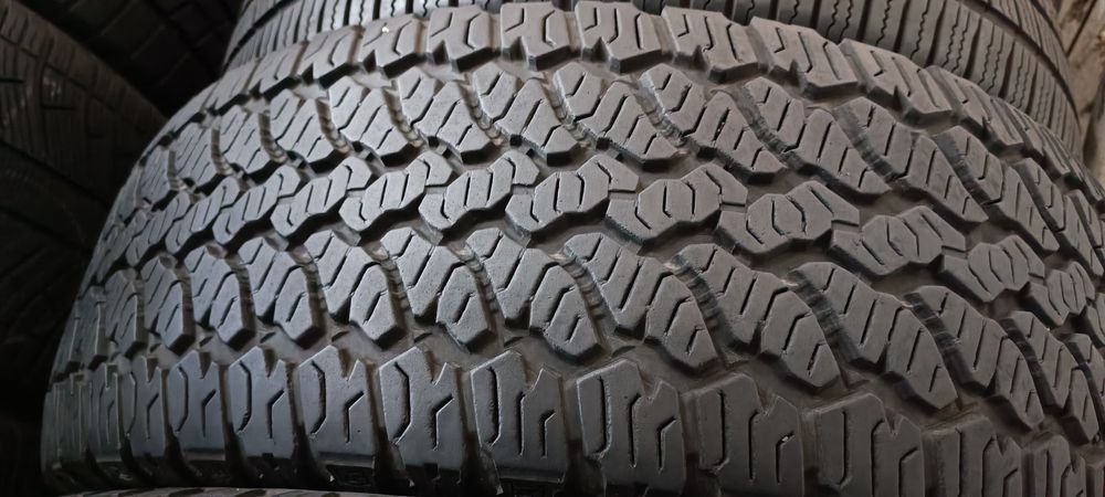 275/60 R20 115H General Grabber AT3 M+S Зимові шини б/у Склад гуми