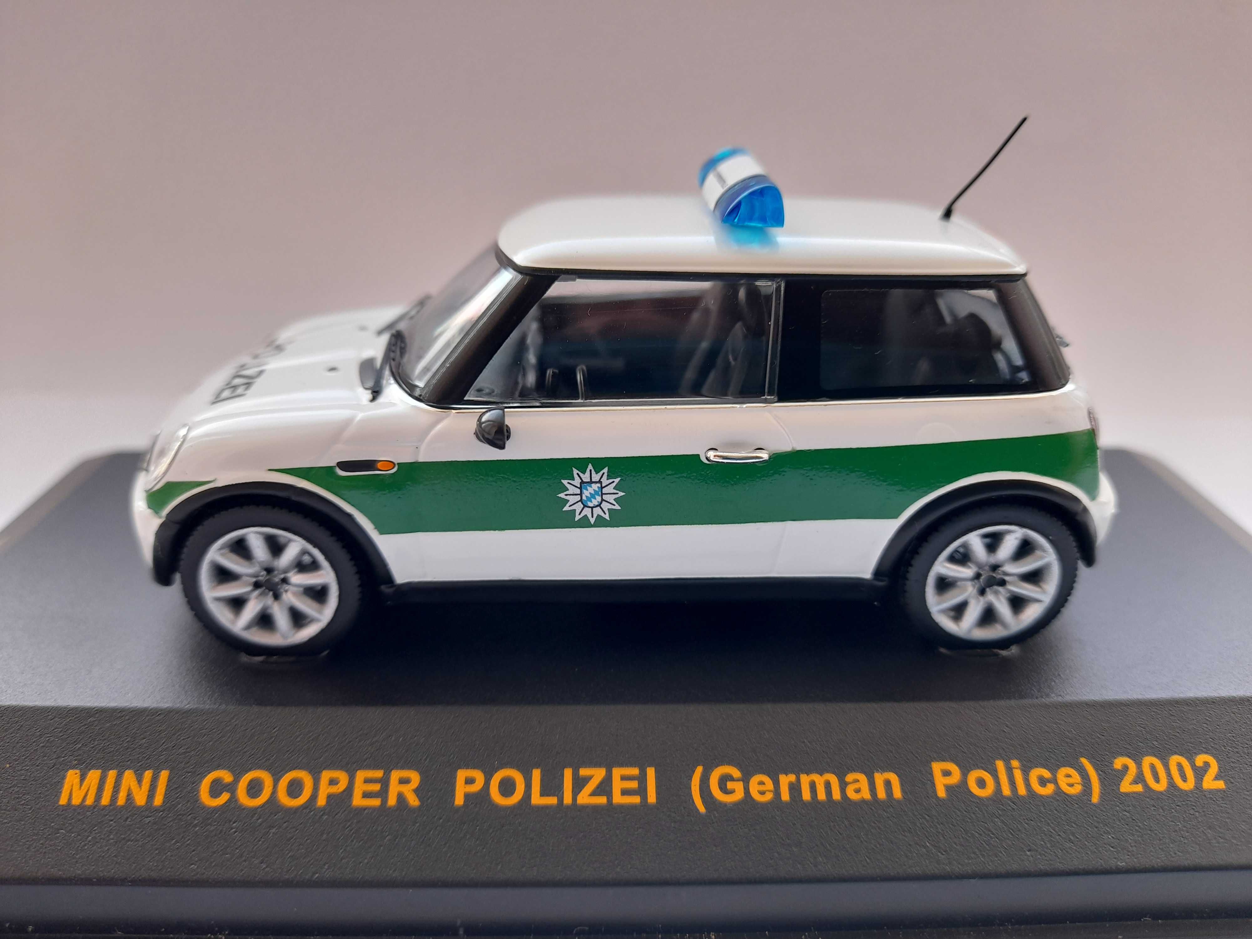 Коллекционная модель IXO Mini Cooper Polizei (German Police) 2002 1/43