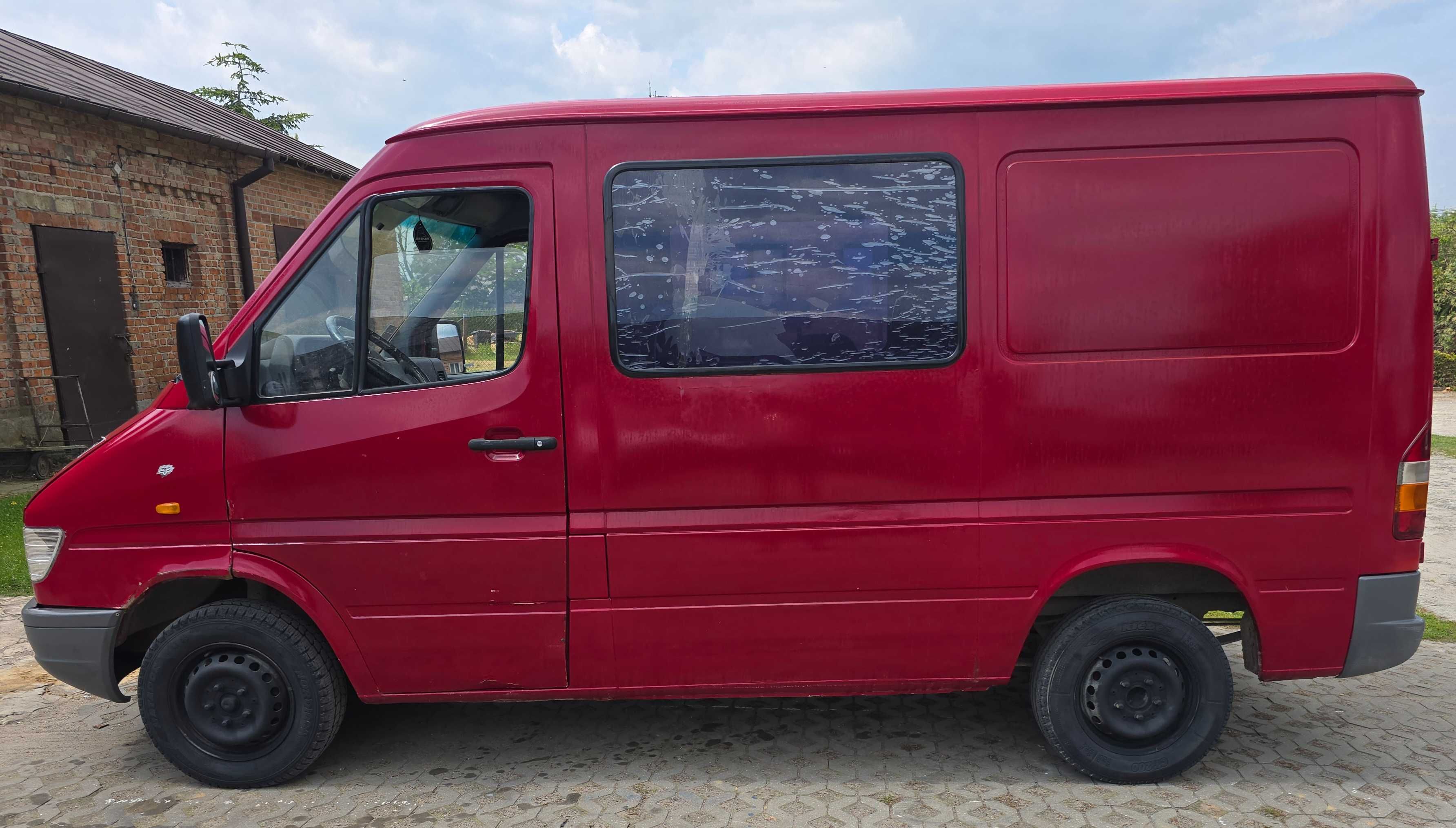 Mercedes-Benz Sprinter 208 2.3 diesel