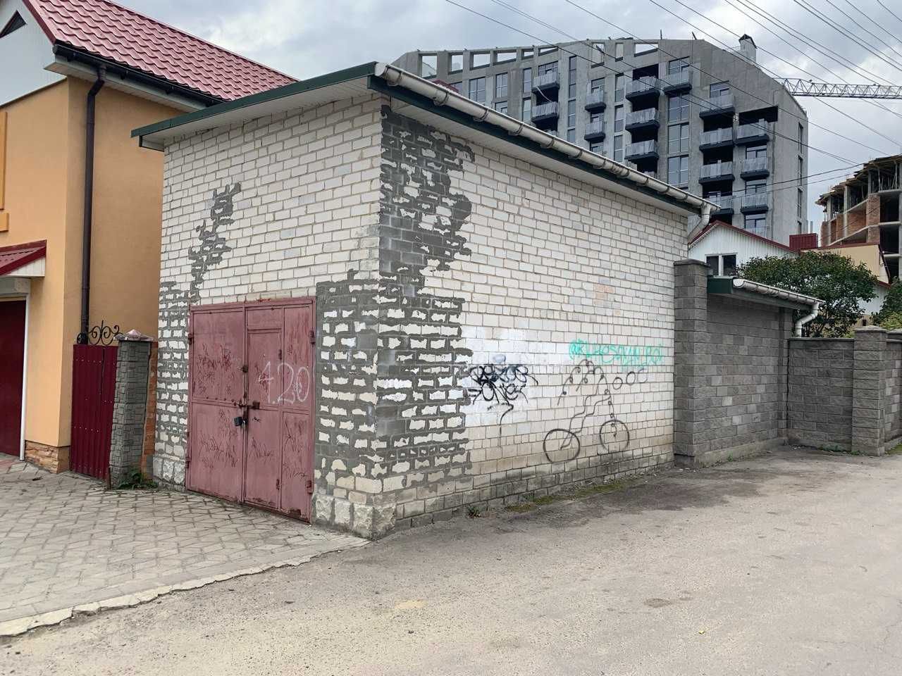 Продається 2-х поверховий гараж Рівне 12 Школа