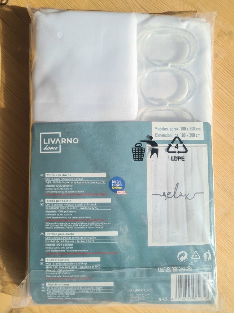 Cortina de duche / Shower curtain