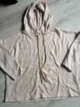 Sweter z kapturem