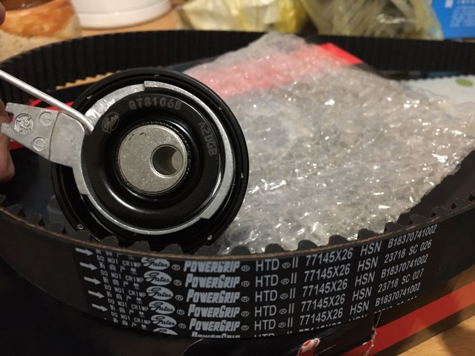 Комплект ГРМ Continental. Ремень и ролик. На MG 550, MG 6.