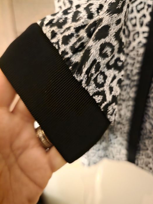 Panterka narzutka,  żakiecik