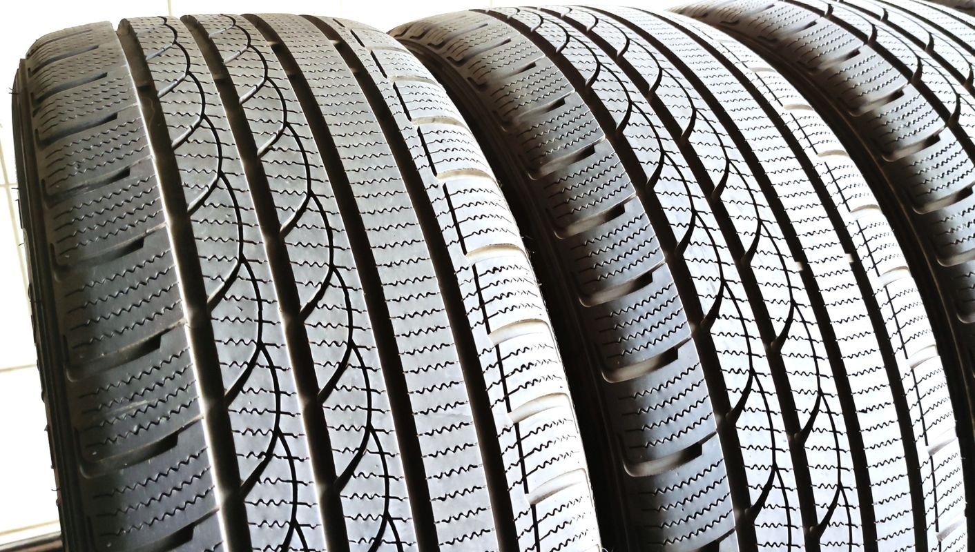 4x 215/45r17 Minerva Ice-Plus S210/91v Jak Nowe