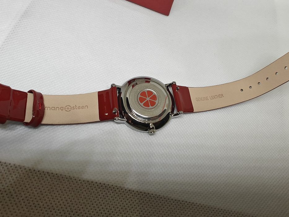 Relógio Vermelho Mangosteen Seoul - Novo com Caixa