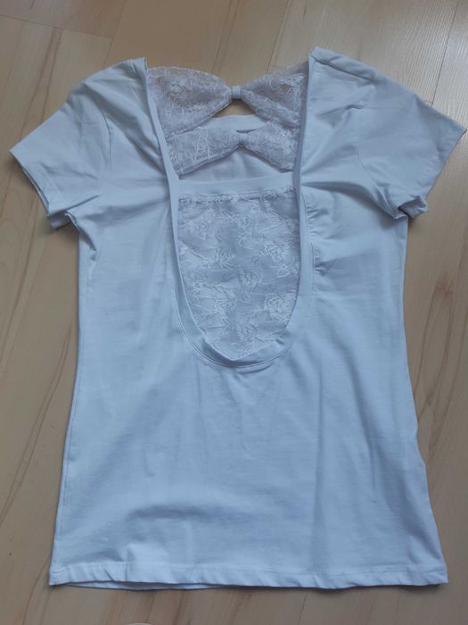 Nowa biała bluzka z koronką S/M