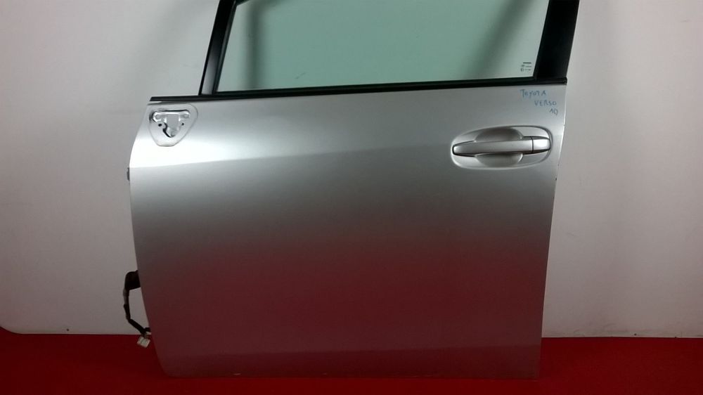 Porta Frente Esquerda - 670020F020 [Toyota Verso R2]