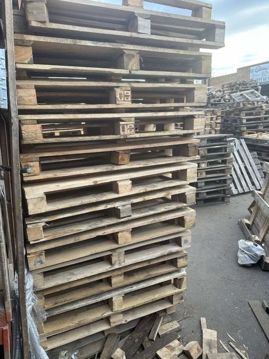 Купуємо піддони палети поддоны