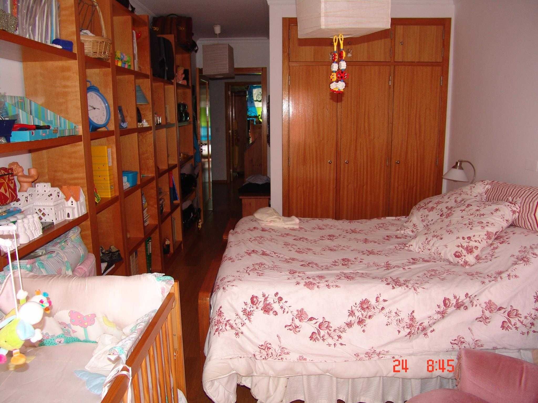 Apartamento T3  Quinta das Flores  Massamá