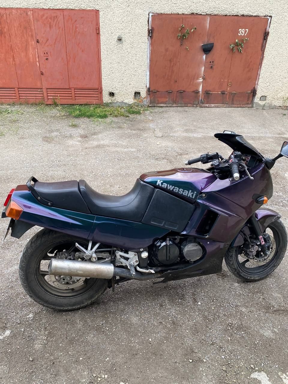 Kawasaki GPX 600R Терміновий продаж! Поки є цікавий для мене варіант.