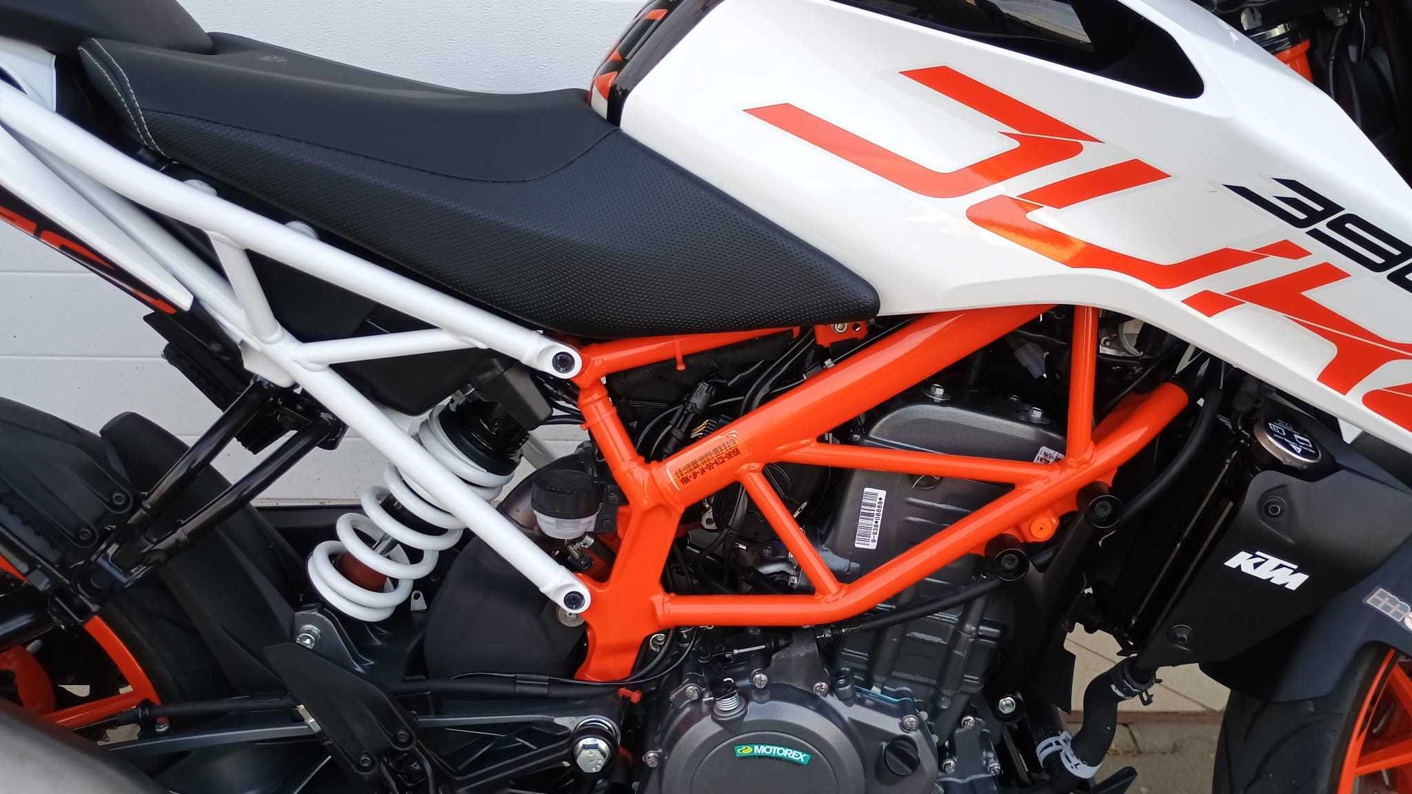 KTM DUKE 390 TYLKO 2700 kilometrów NOWY MOTOCYKL !! mt03 125 z400