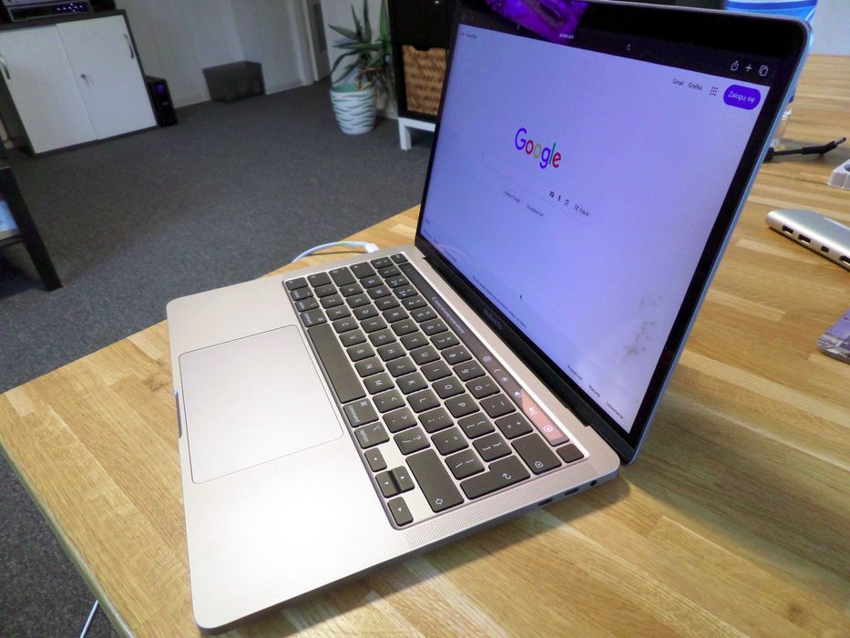 MacBook Pro 13" i5 16GB 500GB ssd A2251 laptop notebook apple (04)