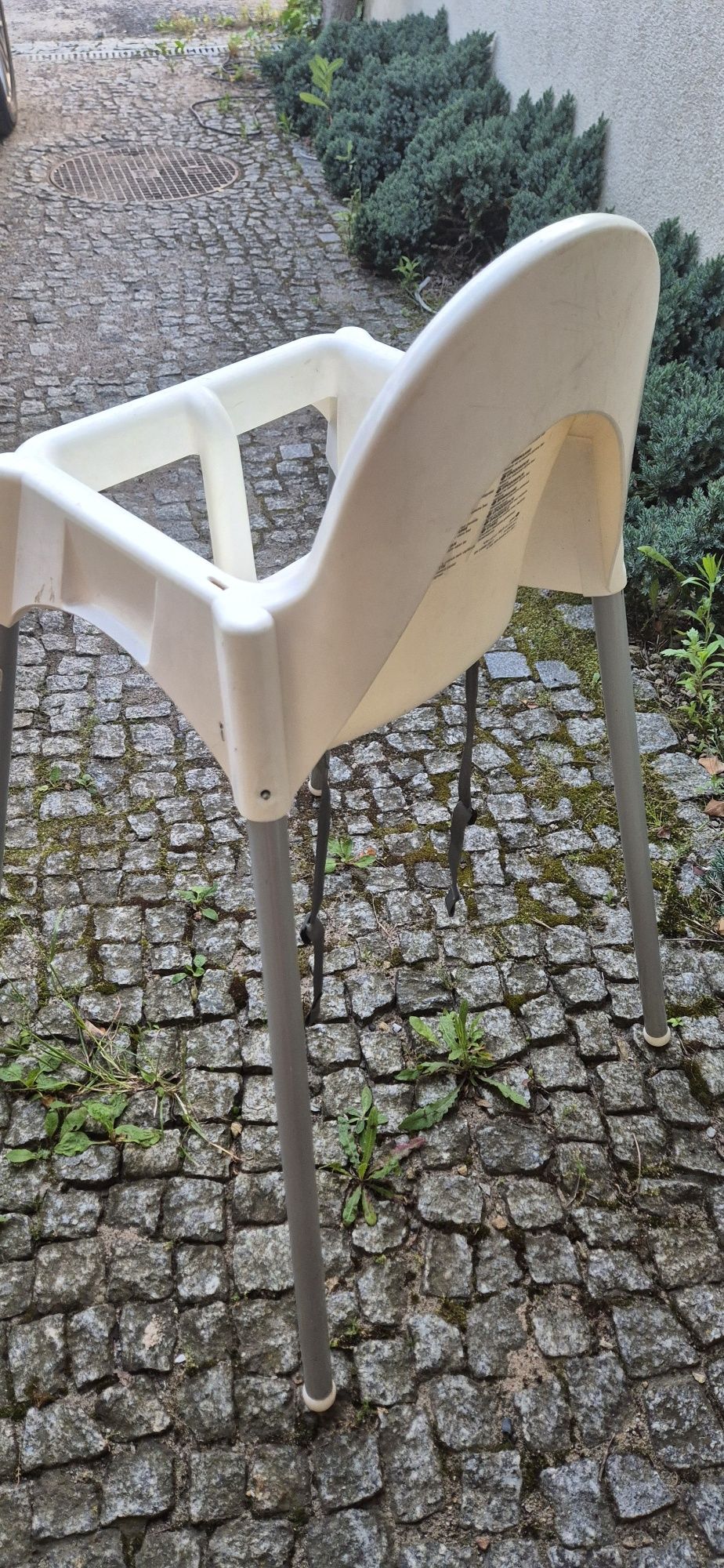 Kultowy fotelik do karmienia IKEA Antilop