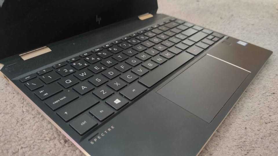 HP Spectre x360 Model-13 - i7
