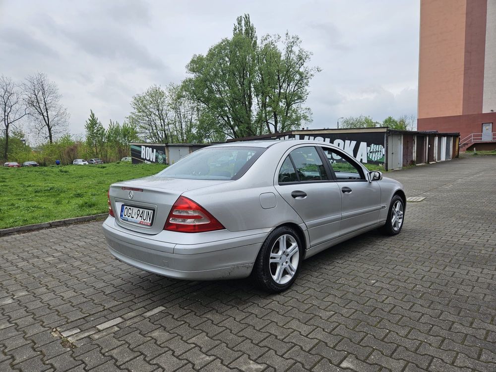 Mercedes c180 2.0 Benzyna Klima Ładny