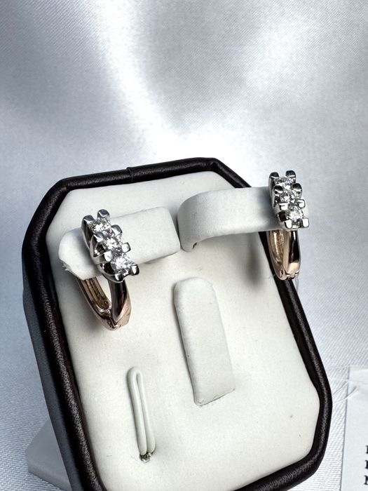 Золоті сережки з діамантами