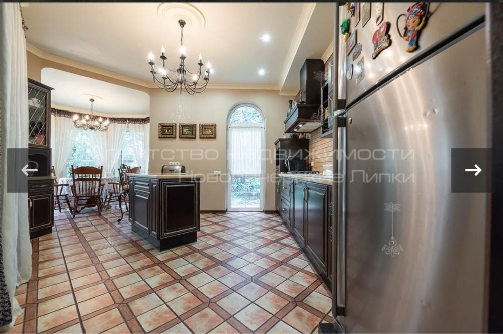 Будинок моії із зарибленим озером, басейном і садом 35 хв від Майдана