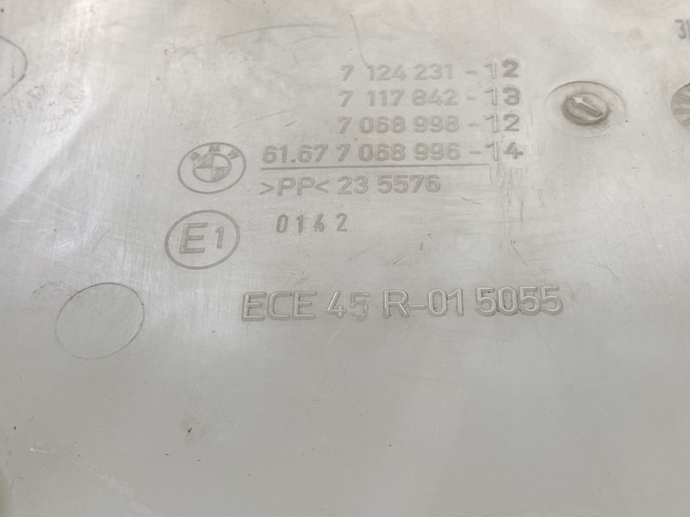 Бачок Омивача BMW E90 E91 Бачок Омивача Скла Омивач Фар БМВ Е90 Е91