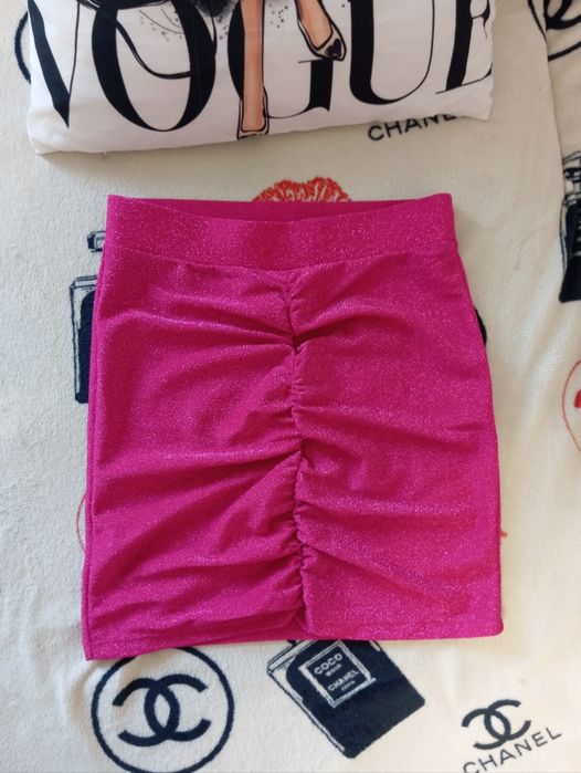 Spodniczka różowa brokatowa S